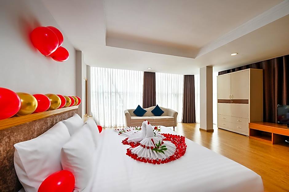 Ttc Hotel Deluxe Airport