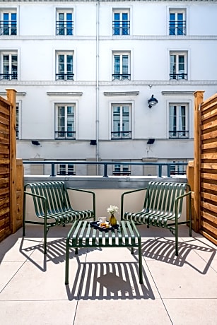 Double superior with terrace