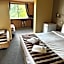 Riverview Motor Inn