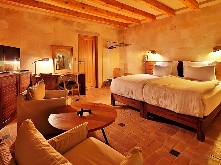 Millstone Cave Suites