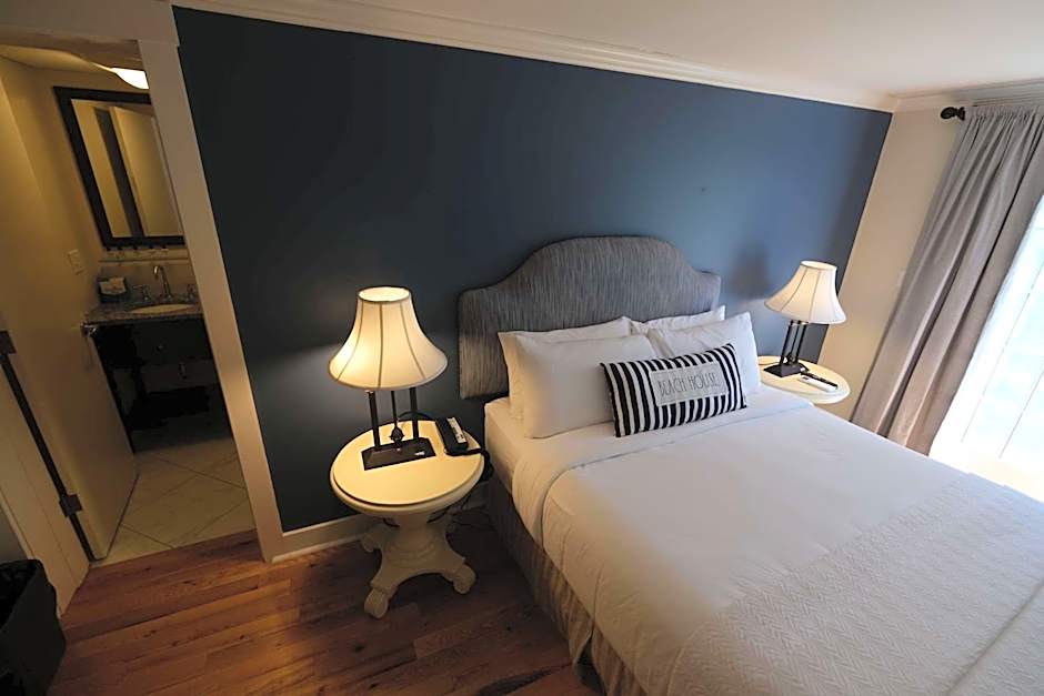 The Beach House Inn