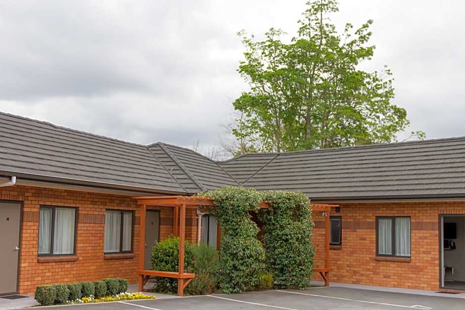 Albert Court Motor Lodge