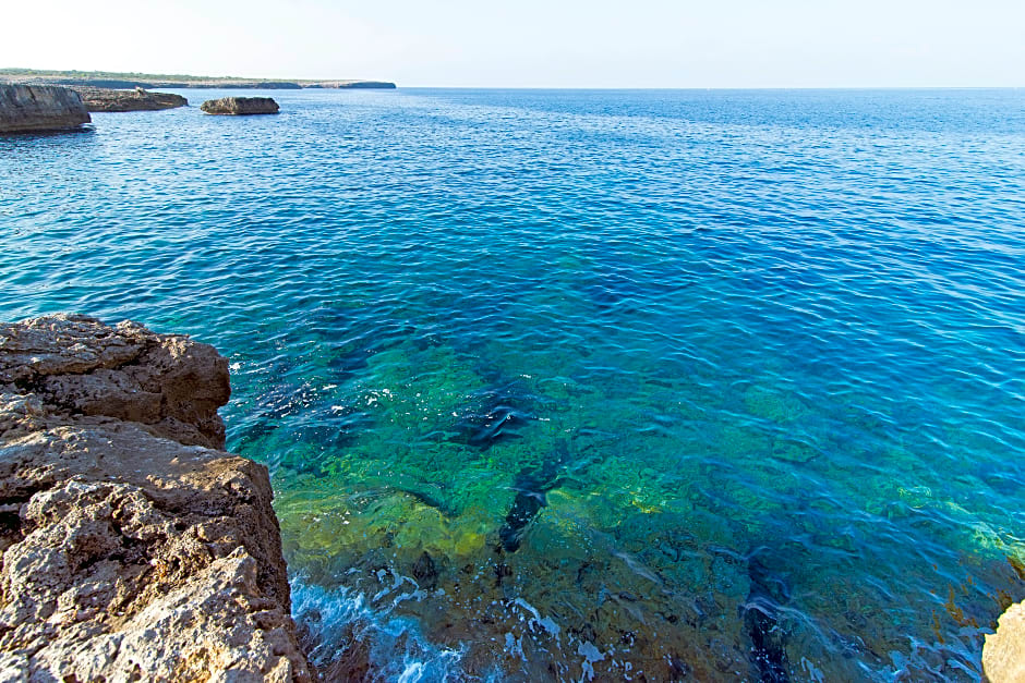 Cala Blanca Apartamentos
