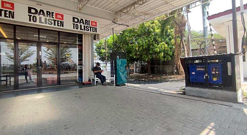 RedDoorz Near Simpang Lima Semarang