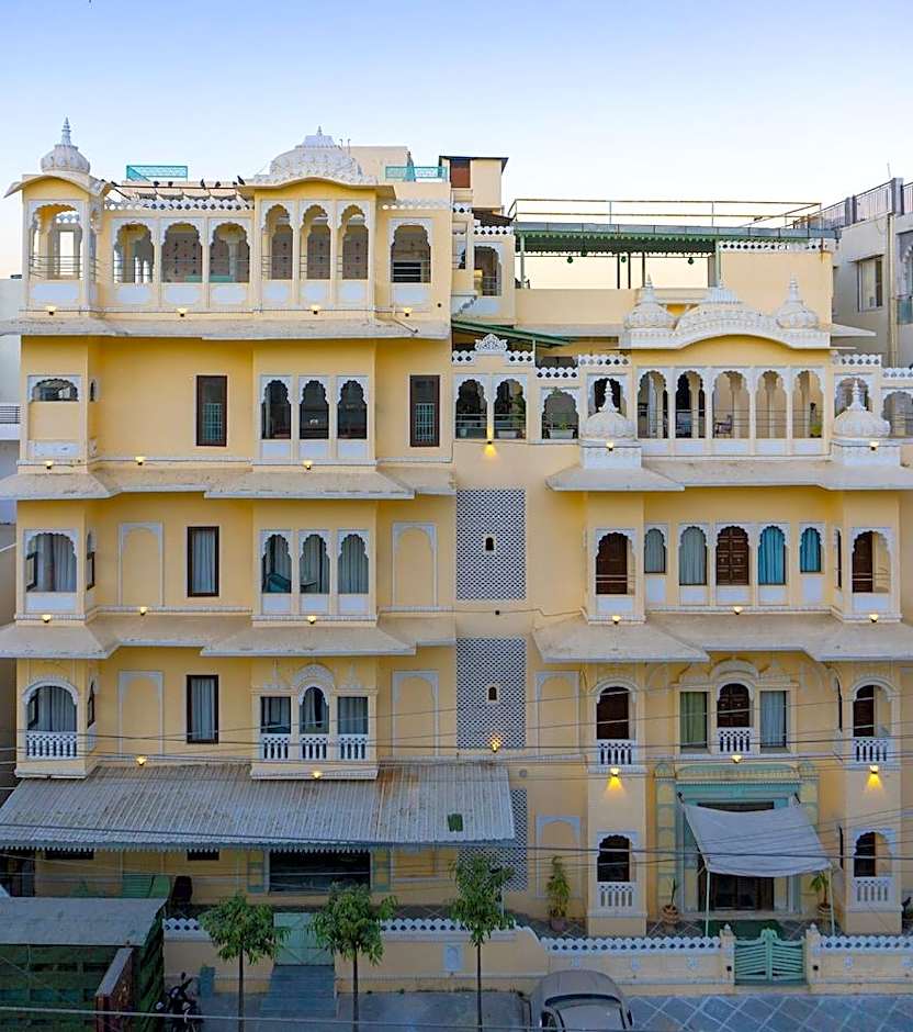 Amar Kothi Hotel