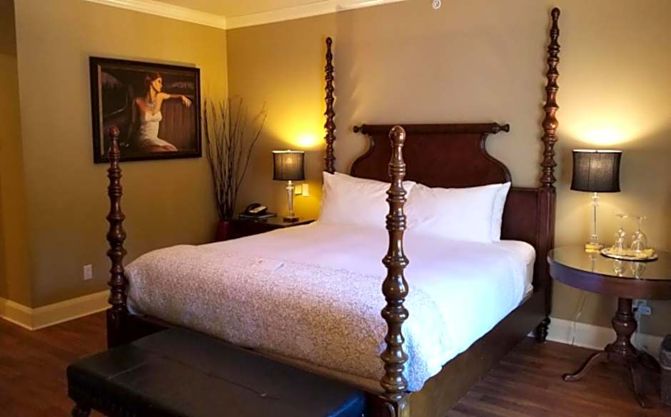 Crown Mansion Boutique Hotel & Villas