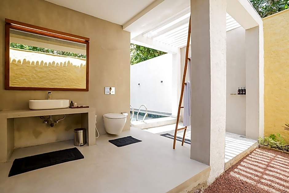 Hibiscus Beach Hotel