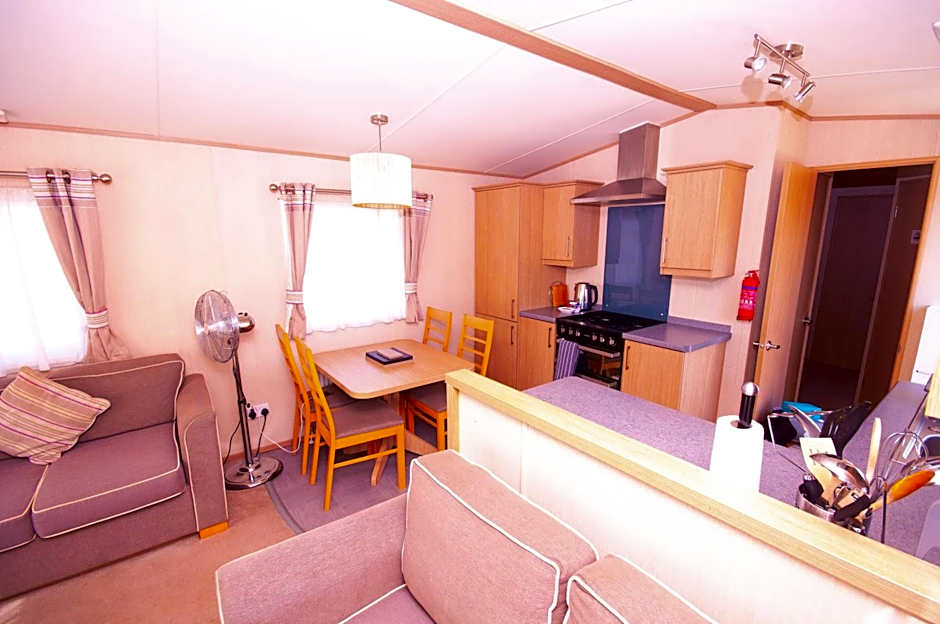 Caravan by Camber Sands 2