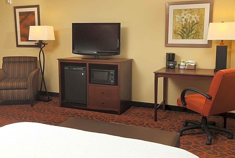 Hampton Inn & Suites by Hilton Fargo Medical Center