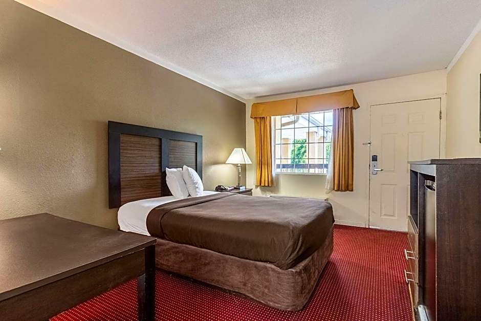 Suburban Studios Florence - Darlington