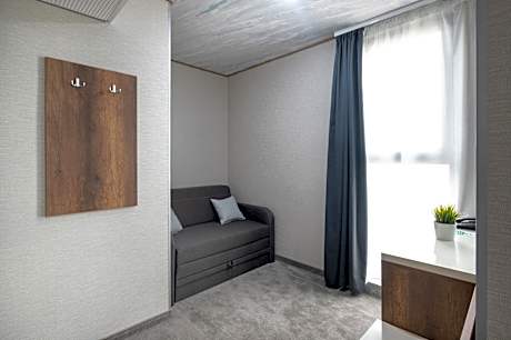 Deluxe Double Room with Extra Bed