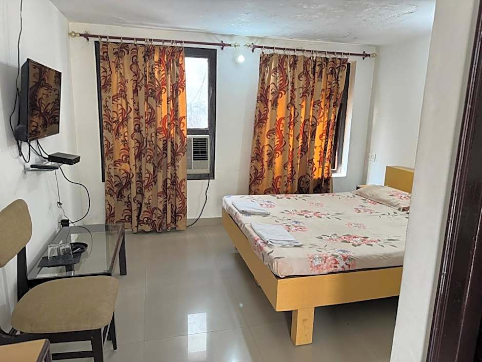 Goroomgo Jewel Pathankot