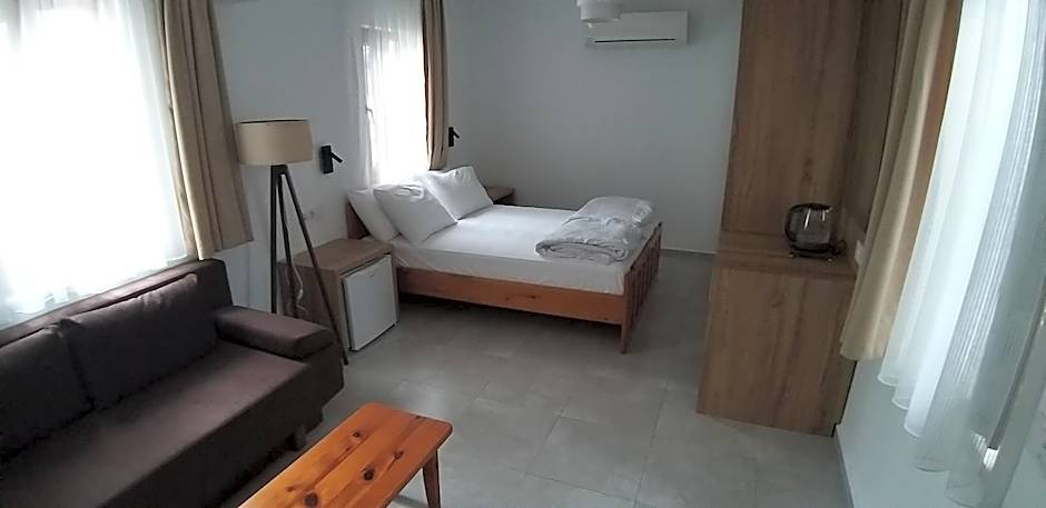 Lindos Pension