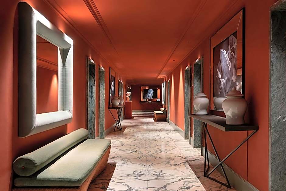 Sina Bernini Bristol, Autograph Collection