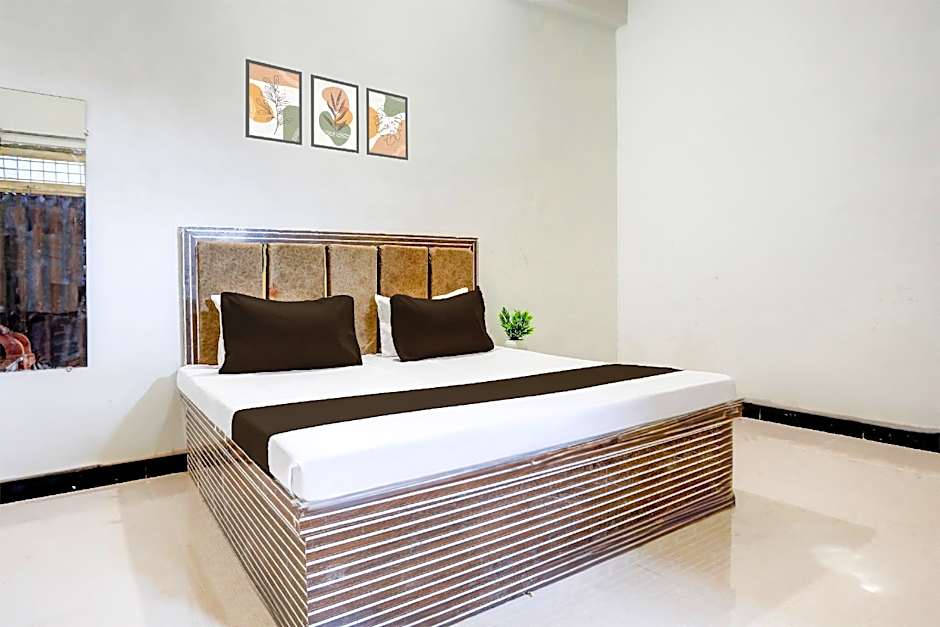 Hotel O Kanha galaxy brothers group