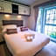 Angie's Haven, Superb 2 Bedroom Lodge with Hot Tub - Sleeps 6 - Felmoor Park