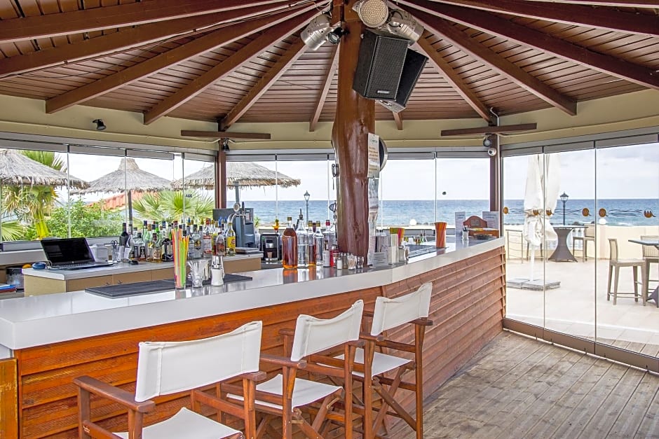 SENSEANA Sea Side Resort & Aquadventure