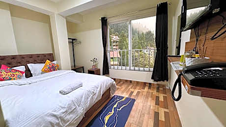 Darjeeling Hillside Inn