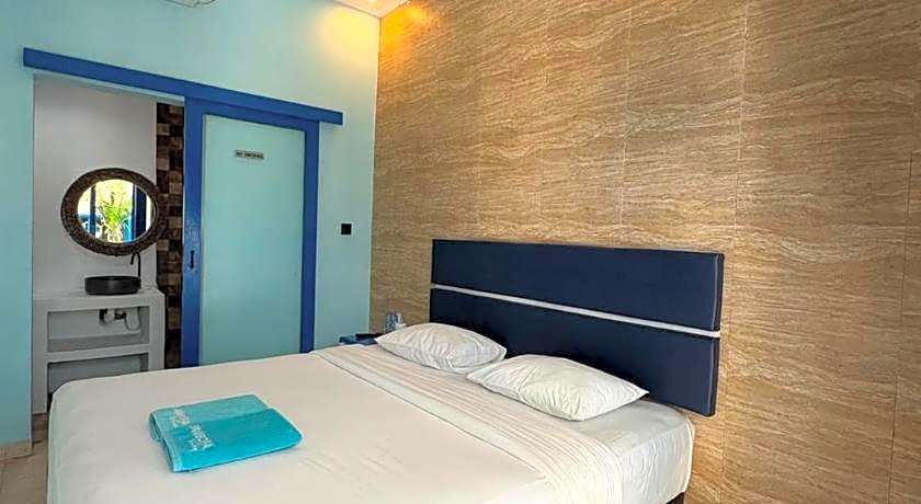 Bombora Surf Camp Hotel