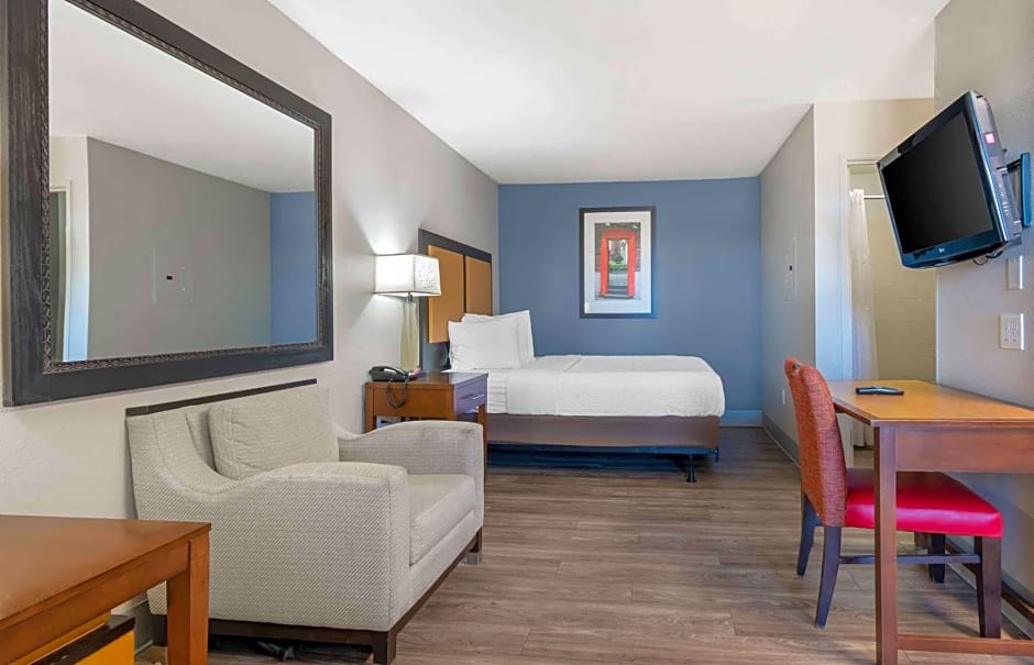 Extended Stay America Suites - Kansas City - Lenexa - 87th St.