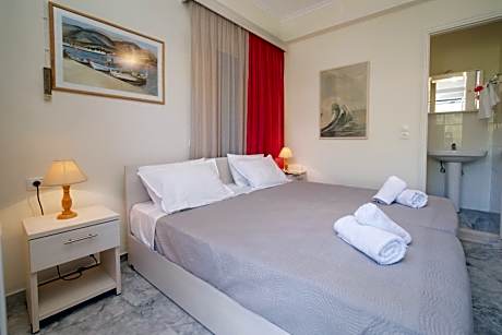 Studio Apartment with Sea View