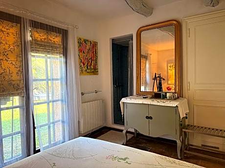 Double Room with Shared Bathroom