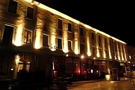 Royal Hotel