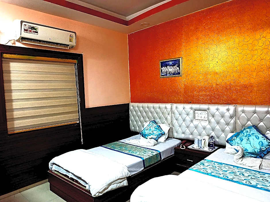 Hotel Om International