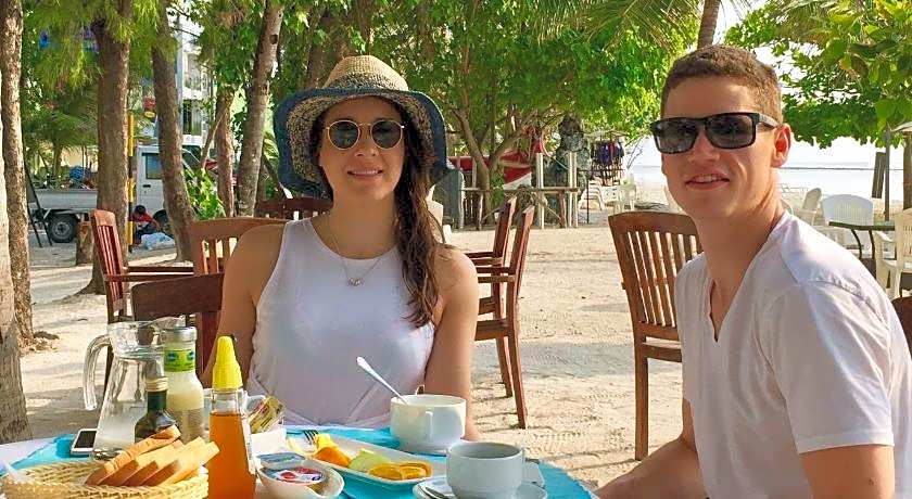 Planktons Beach Hotel