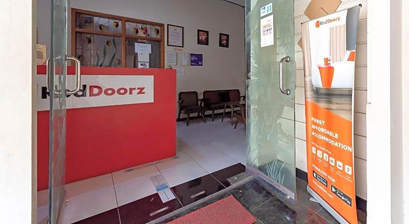 RedDoorz @ Soekarno Hatta Indah
