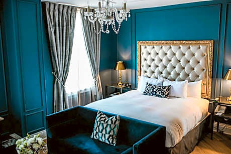 Luxury King Room