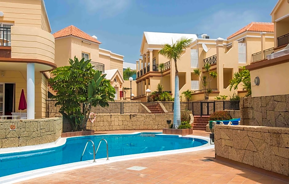 Yucca Park ApartHotel