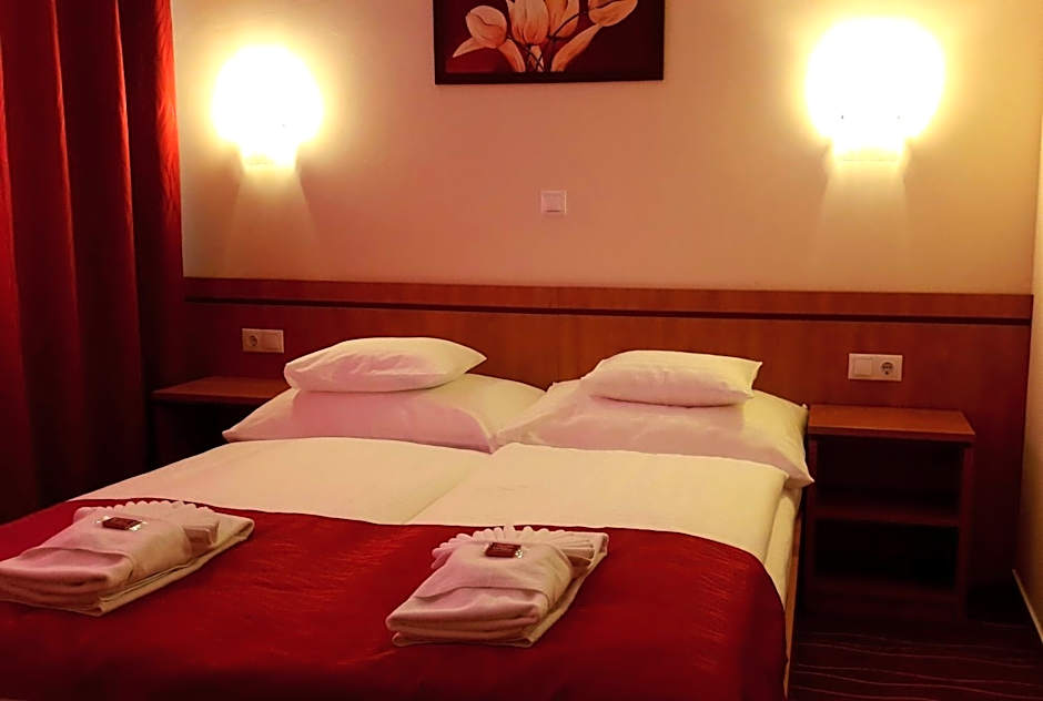 Diana Club Hotel