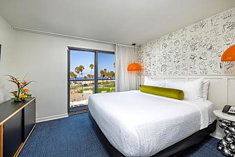 King Suite with Ocean View