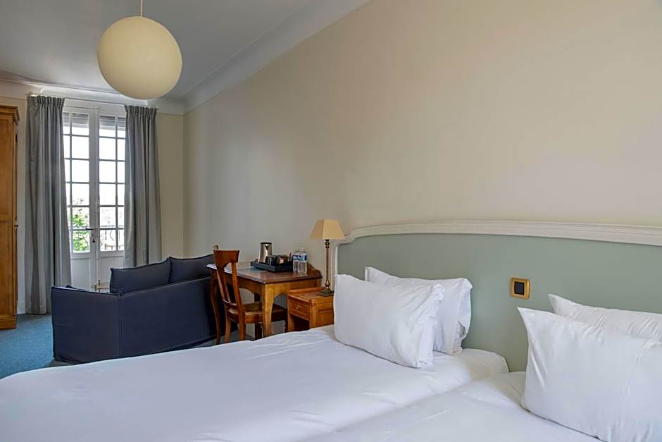 Hôtel De La Poste & Du Lion D'or