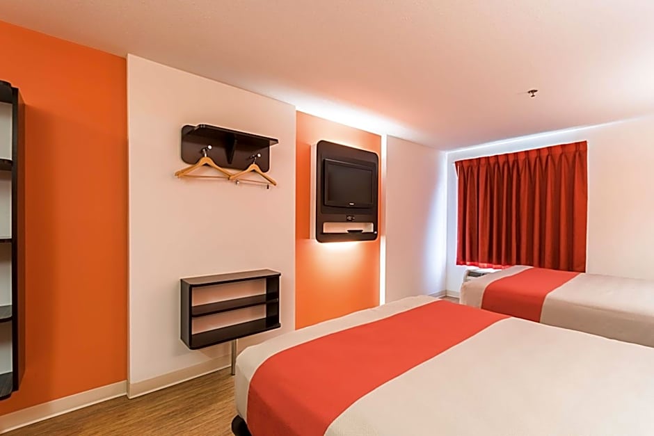 Motel 6-Moosomin, SK