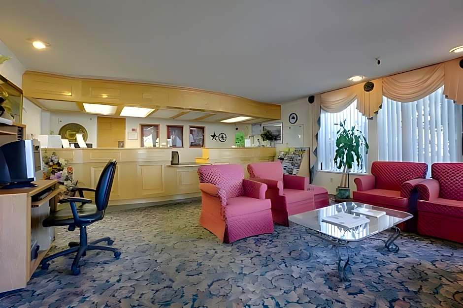 Days Inn by Wyndham Gilroy