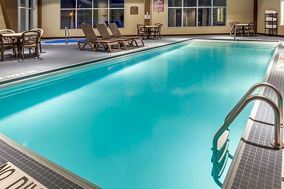 Microtel Inn & Suites by Wyndham Timmins