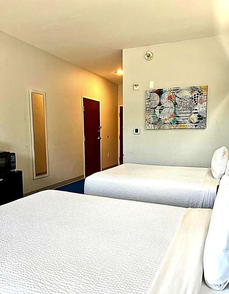 Microtel Inn and Suites by Wyndham Austin Airport