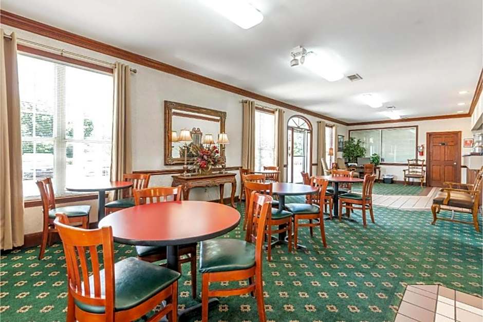 Plantation Oaks Suites & Inn Millington