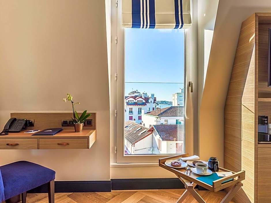 MADISON Saint Jean de Luz - Handwritten Collection