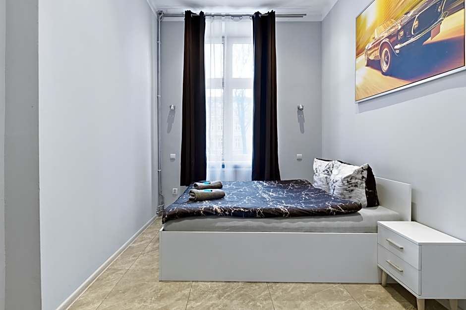 Queen Apartments