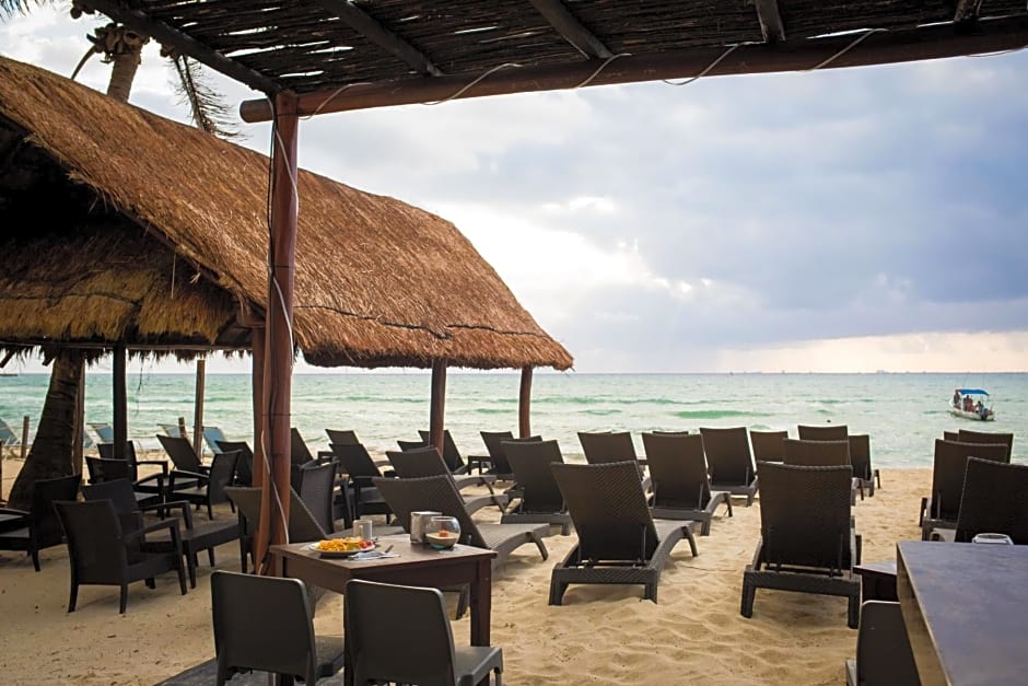 Playa Maya by MIJ - Beachfront Hotel