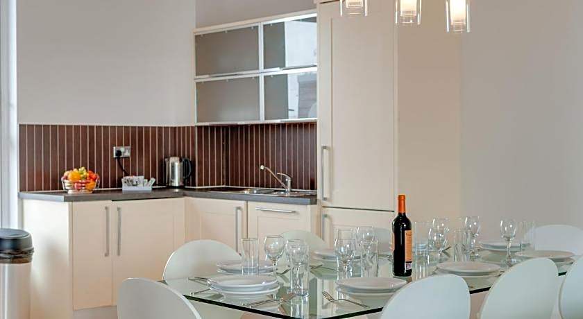 Base Serviced Apartments - Duke Street