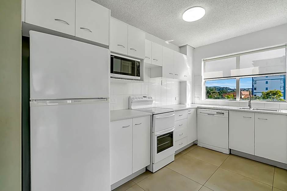 Tradewinds Apartments