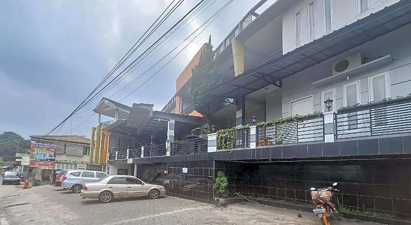 Hotel Arwana Safari Puncak Redpartner – Puncak, PA