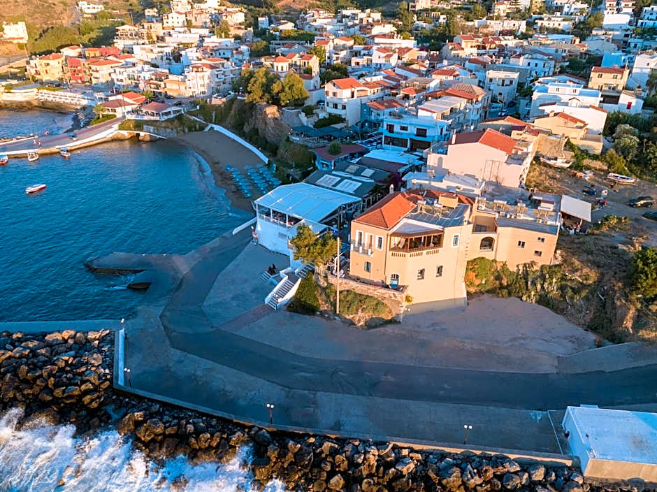 Captain's House Hotel Suites & Apartments