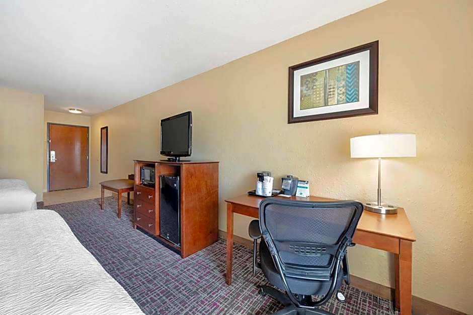 Best Western Plus Venture Inn