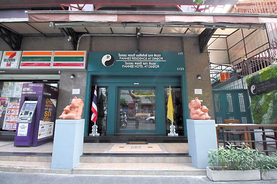 Super OYO 483 Pannee Hotel Khaosan