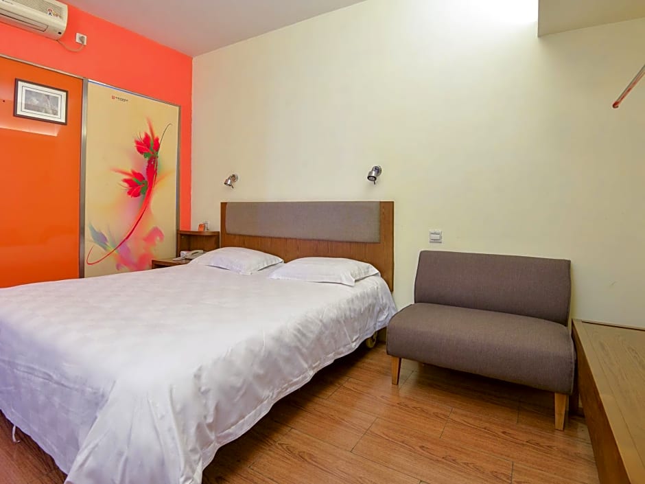 Liwan Lake Garden Inn